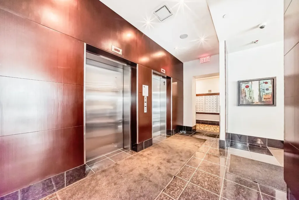 920 5 Avenue SW Calgary AB T2P 5P6