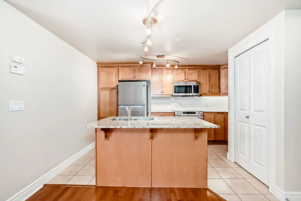 920 5 Avenue SW Calgary AB T2P 5P6