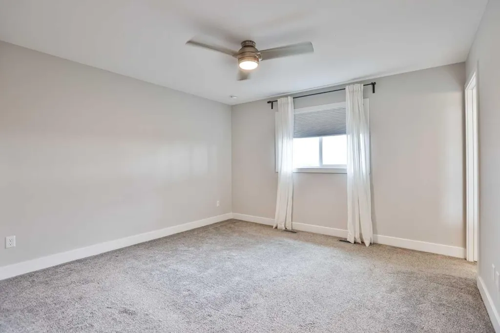470 Bluebell Lane W Lethbridge AB T1J 5S4