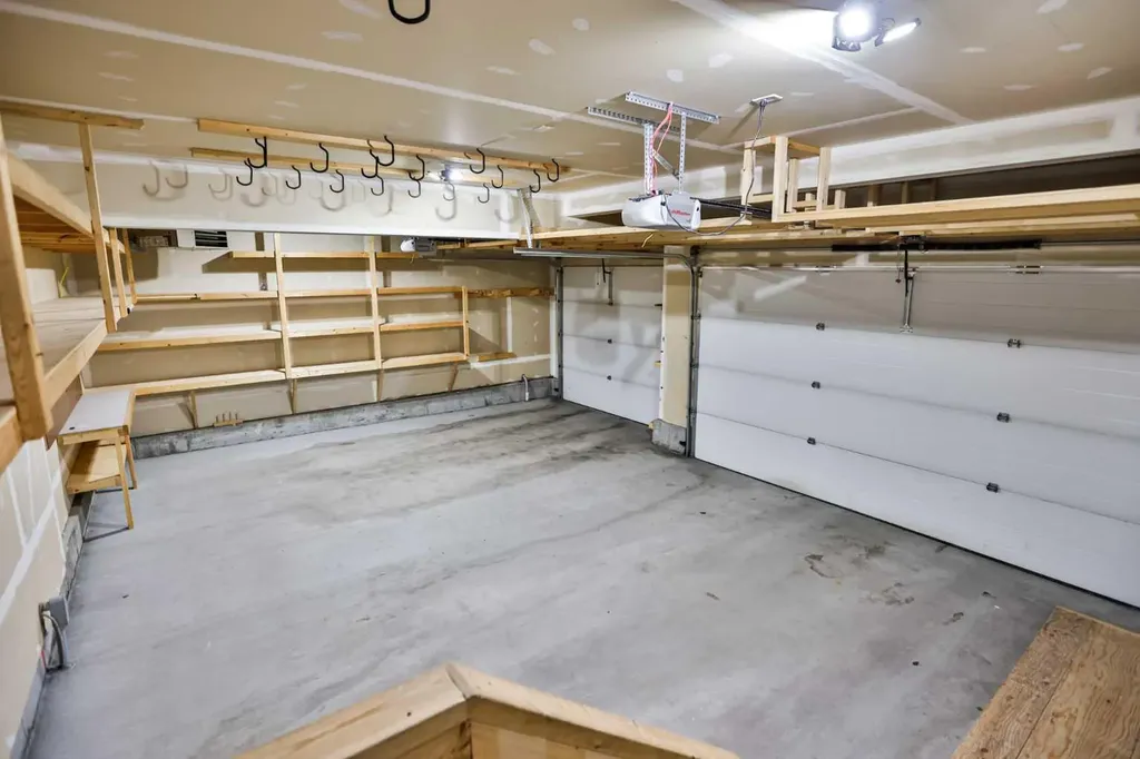 470 Bluebell Lane W Lethbridge AB T1J 5S4