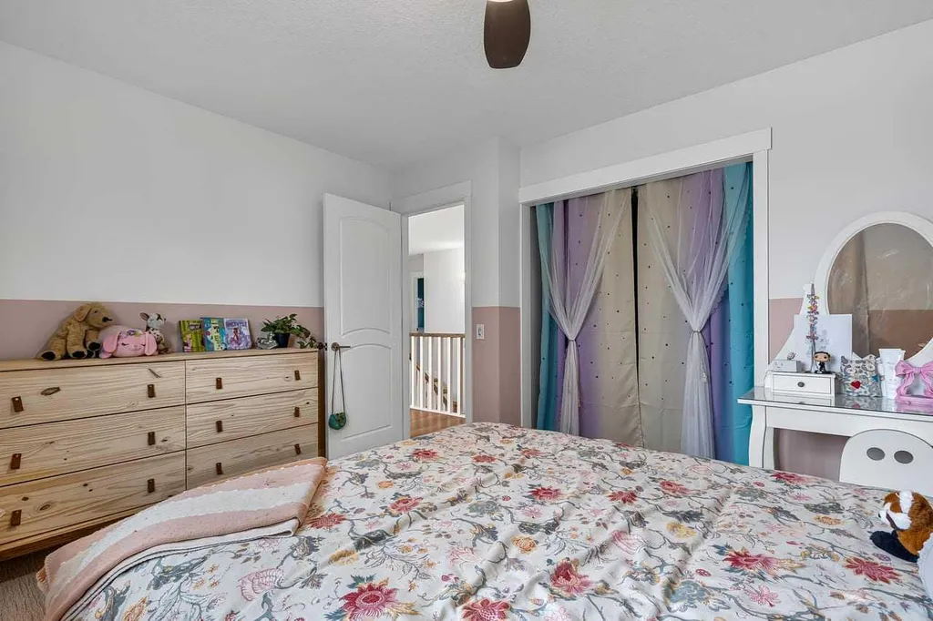 115 Sunvista Court SE Calgary AB T2X 3G6