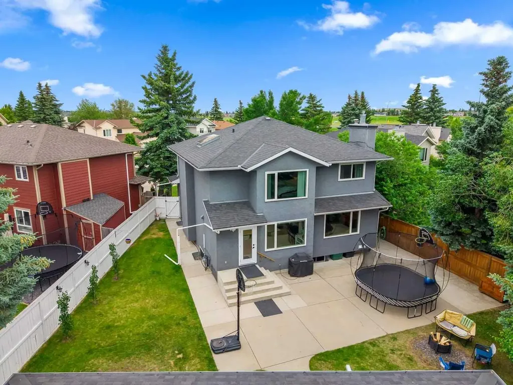 115 Sunvista Court SE Calgary AB T2X 3G6