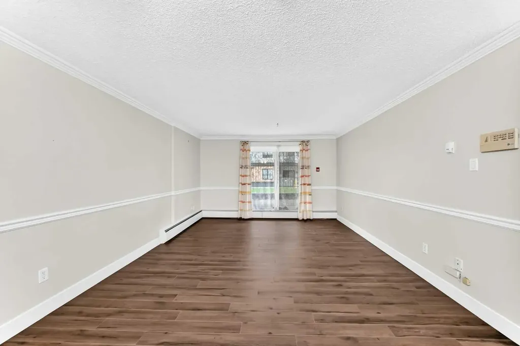 723 57 Avenue SW Calgary AB T2V 4Z3