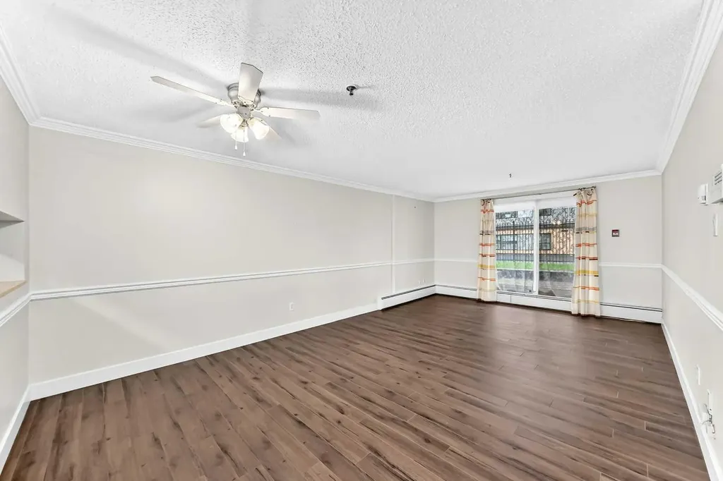 723 57 Avenue SW Calgary AB T2V 4Z3