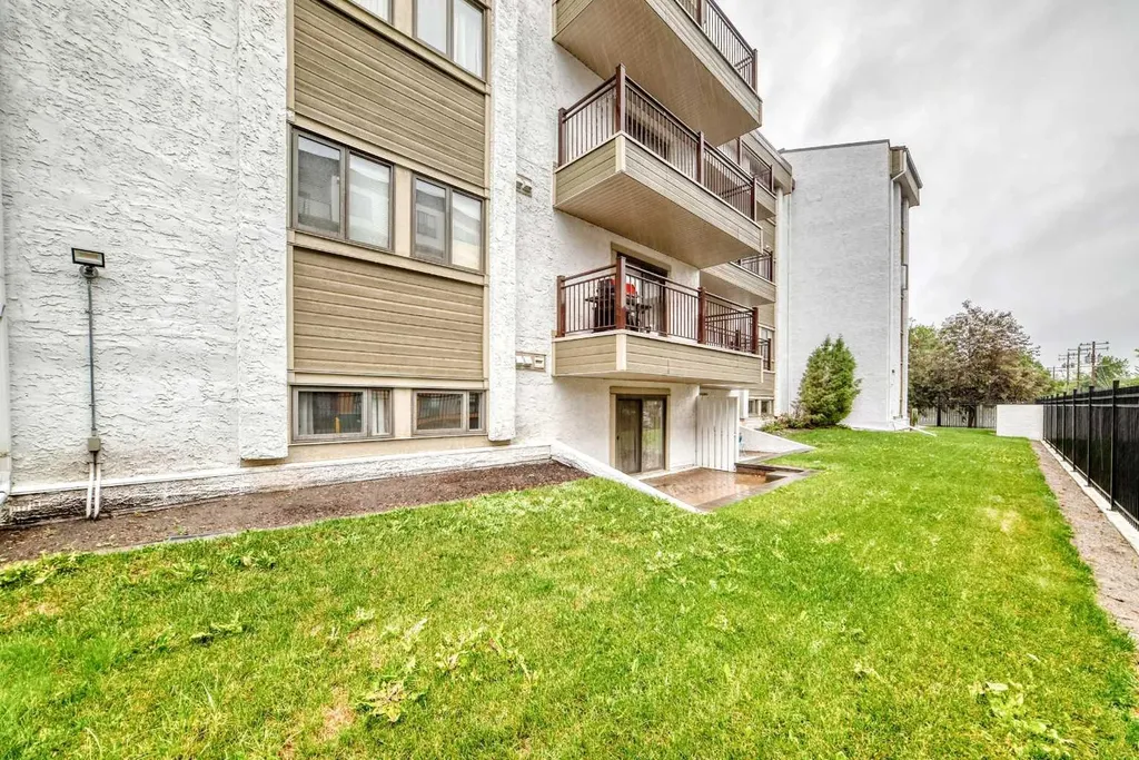 723 57 Avenue SW Calgary AB T2V 4Z3