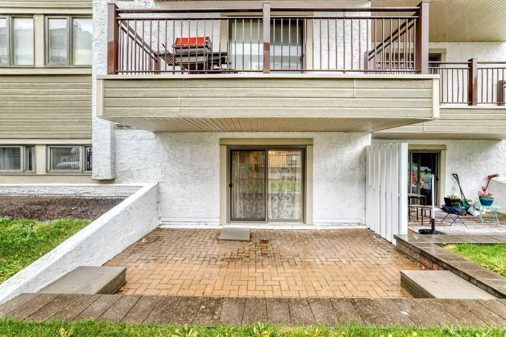 723 57 Avenue SW Calgary AB T2V 4Z3
