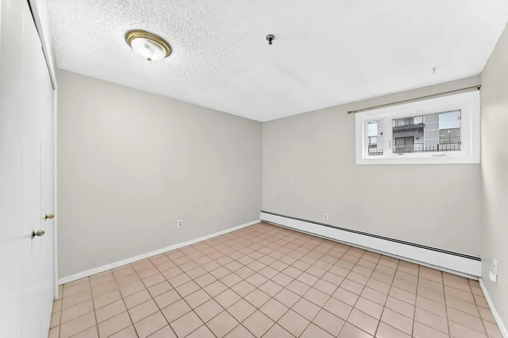 723 57 Avenue SW Calgary AB T2V 4Z3