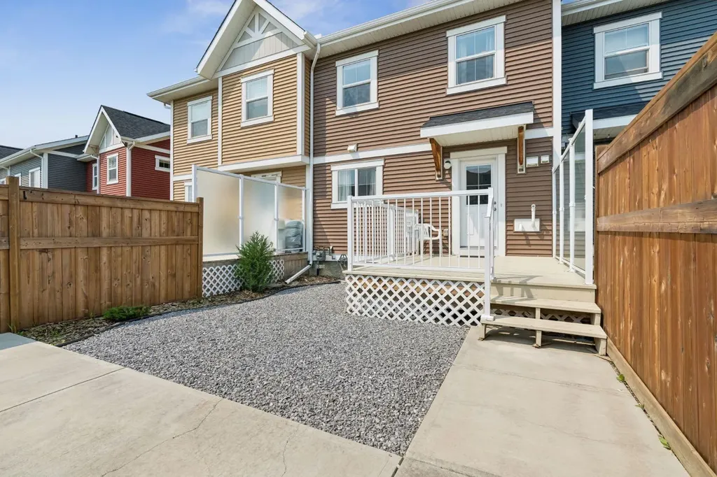 268 Sunset Road Cochrane AB T4C 0H4
