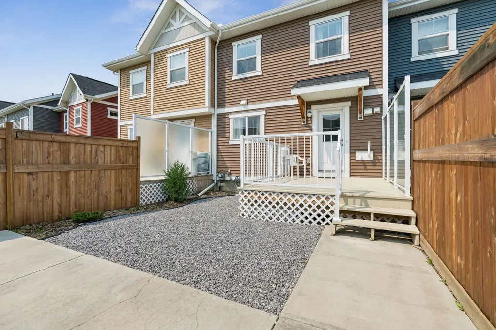 268 Sunset Road Cochrane AB T4C 0H4