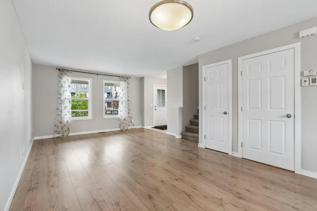 268 Sunset Road Cochrane AB T4C 0H4