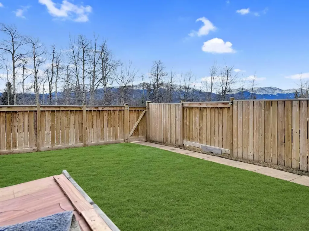 57 97 Avenue Grande Cache AB t0e0y0