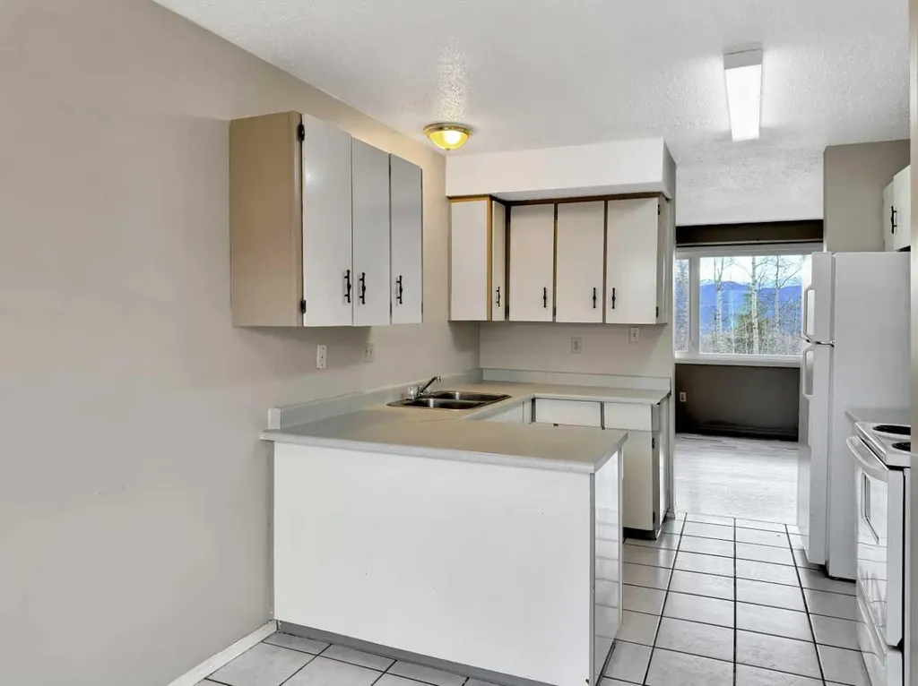 57 97 Avenue Grande Cache AB t0e0y0