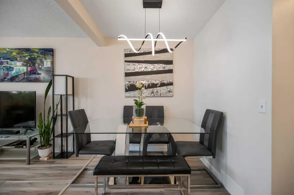 4 Millview Green SW Calgary AB T2Y 3W1