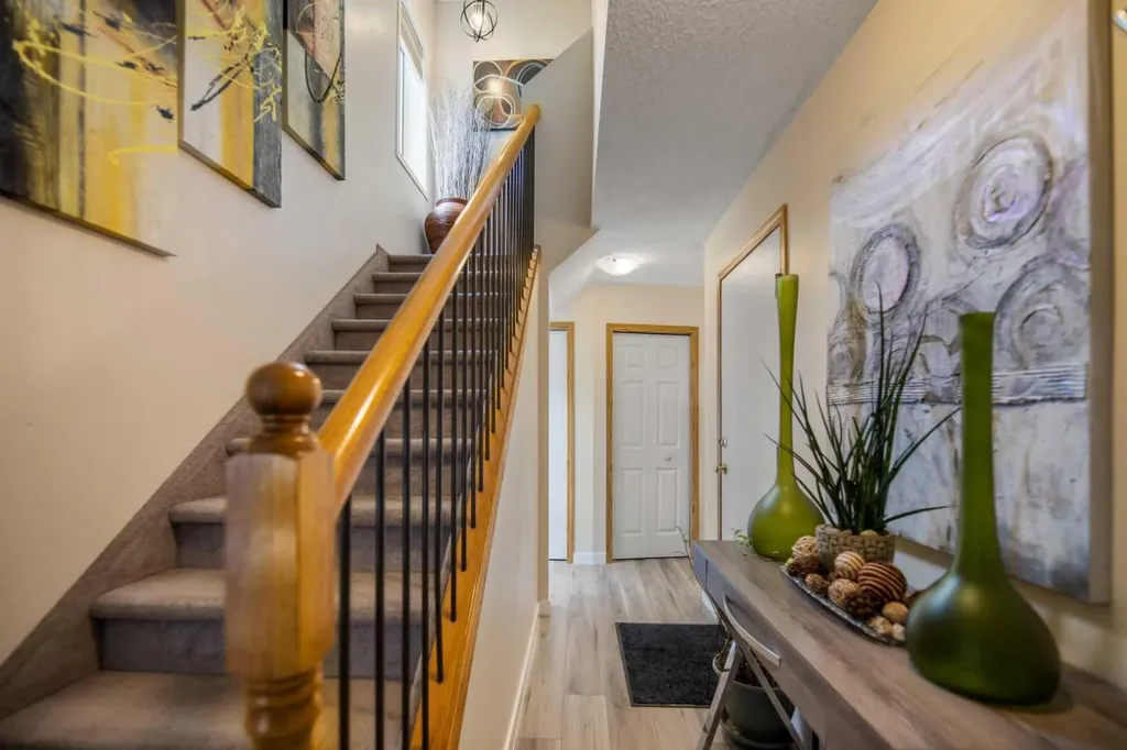 4 Millview Green SW Calgary AB T2Y 3W1