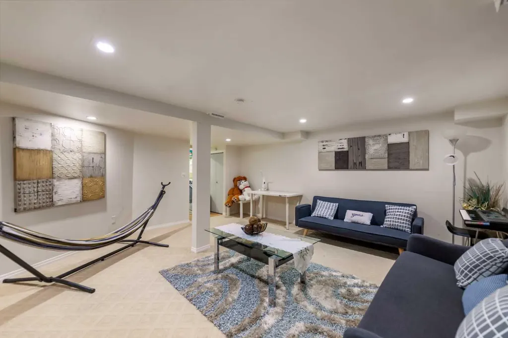 4 Millview Green SW Calgary AB T2Y 3W1