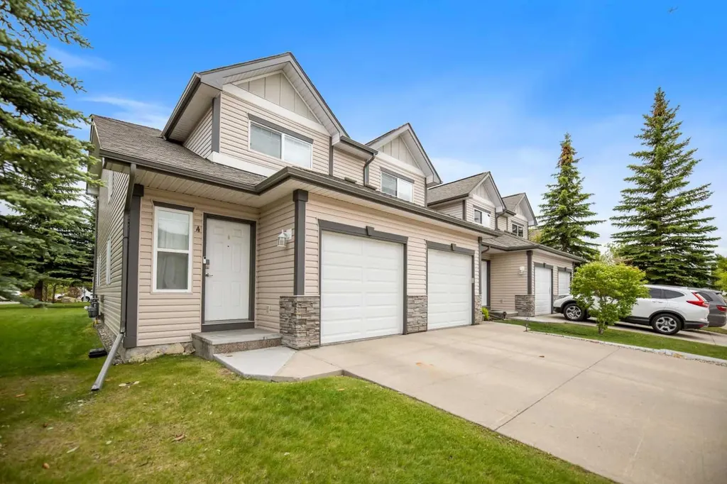 4 Millview Green SW Calgary AB T2Y 3W1