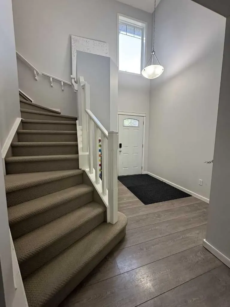 234 Royal Birch Bay NW Calgary AB T3G5X6