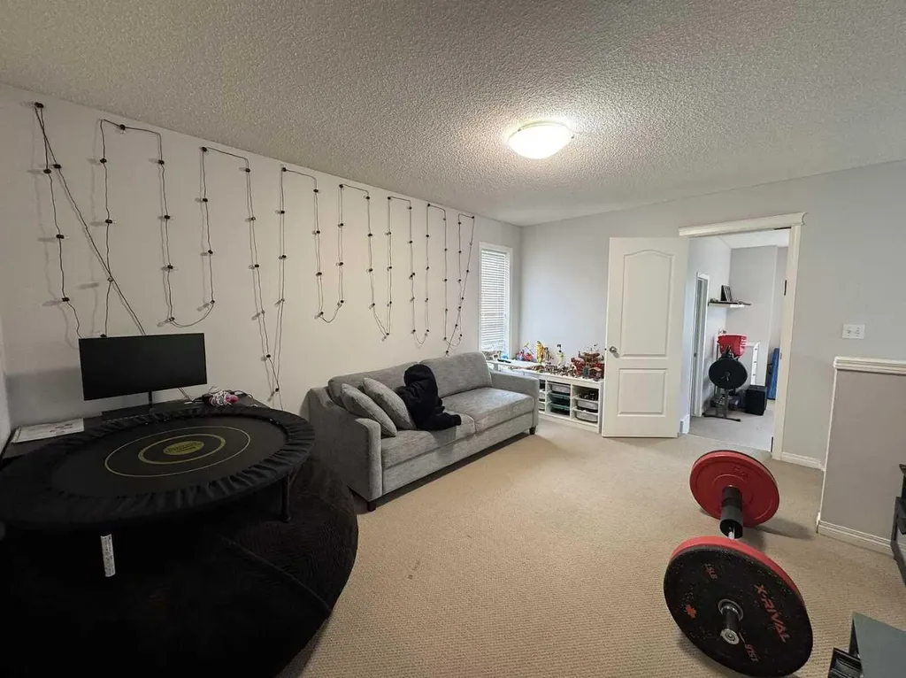 234 Royal Birch Bay NW Calgary AB T3G5X6