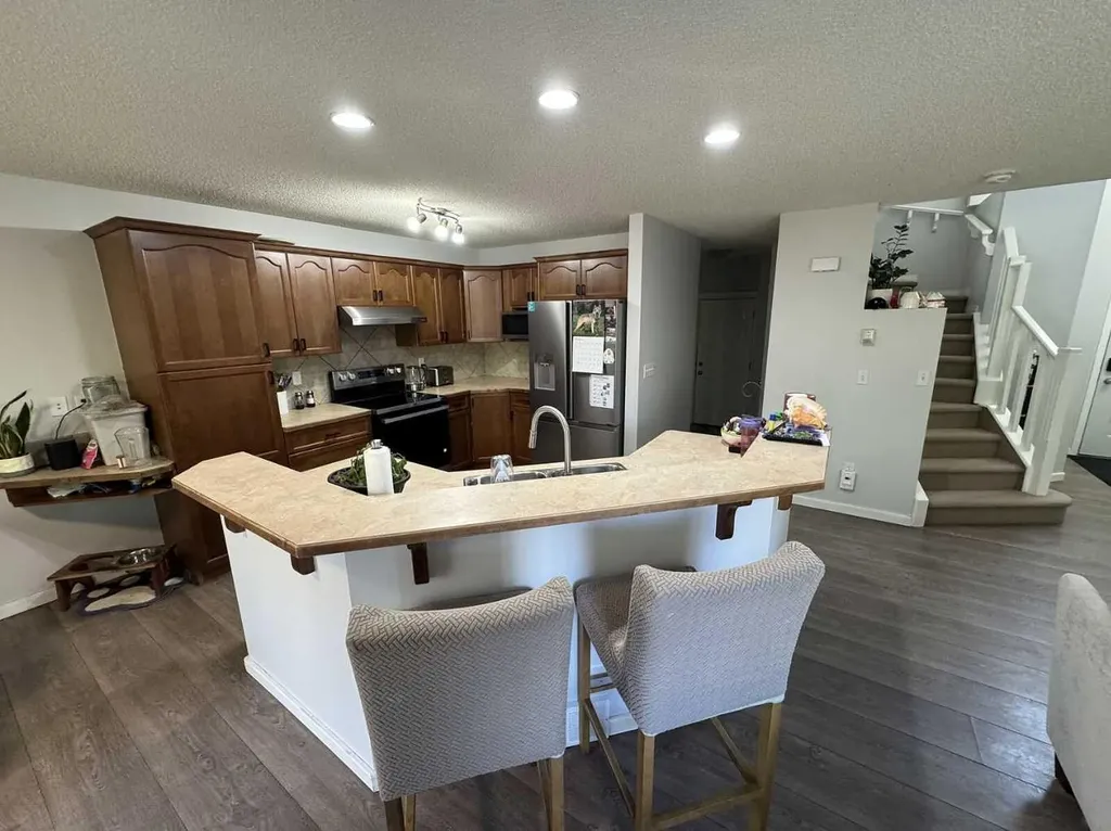 234 Royal Birch Bay NW Calgary AB T3G5X6