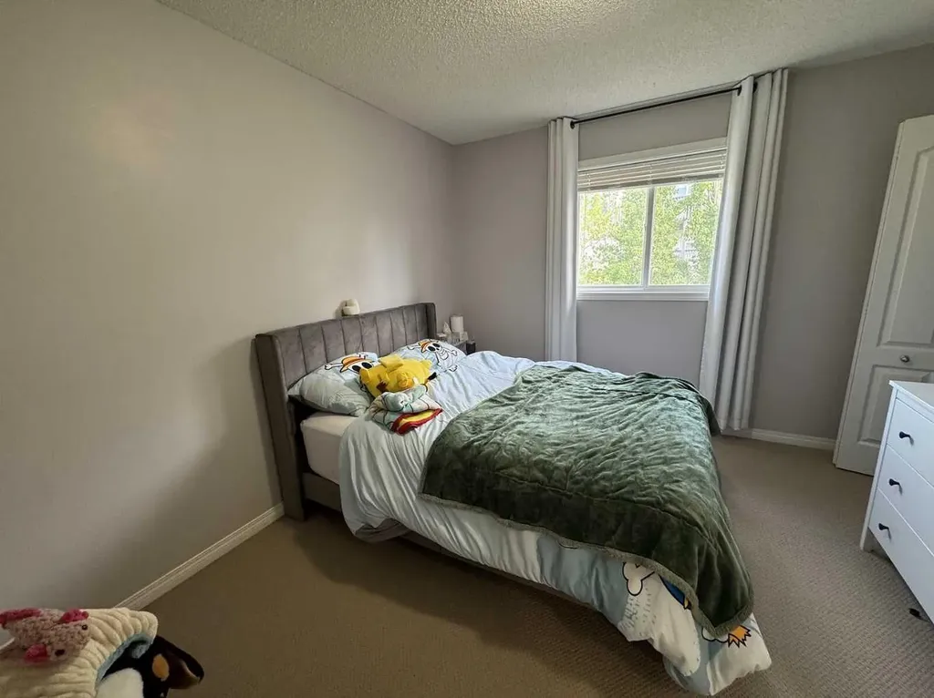 234 Royal Birch Bay NW Calgary AB T3G5X6
