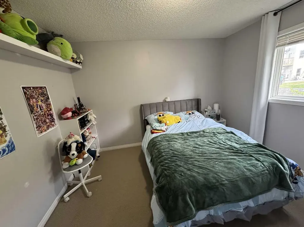 234 Royal Birch Bay NW Calgary AB T3G5X6
