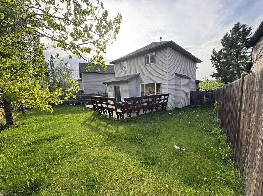 234 Royal Birch Bay NW Calgary AB T3G5X6