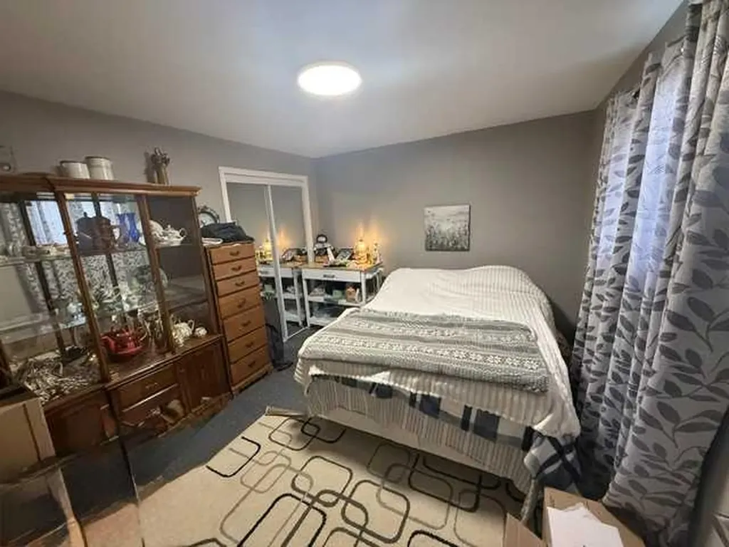148 4 Street Drumheller AB T0J 0Y0