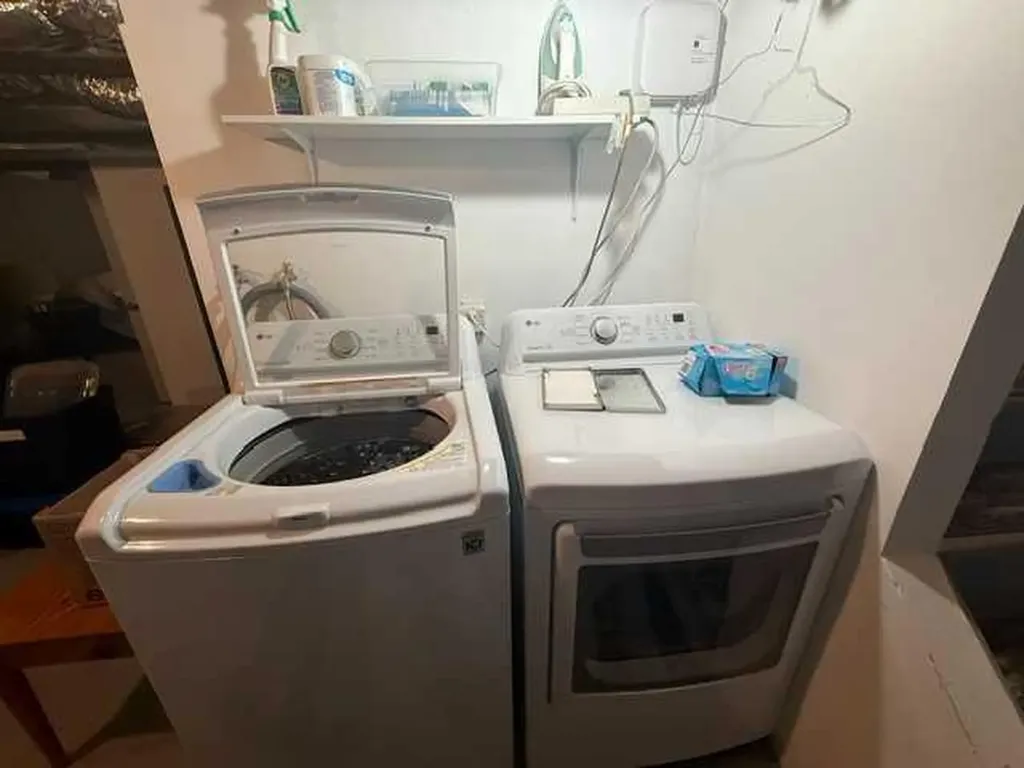 148 4 Street Drumheller AB T0J 0Y0