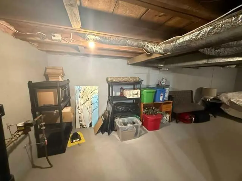 148 4 Street Drumheller AB T0J 0Y0