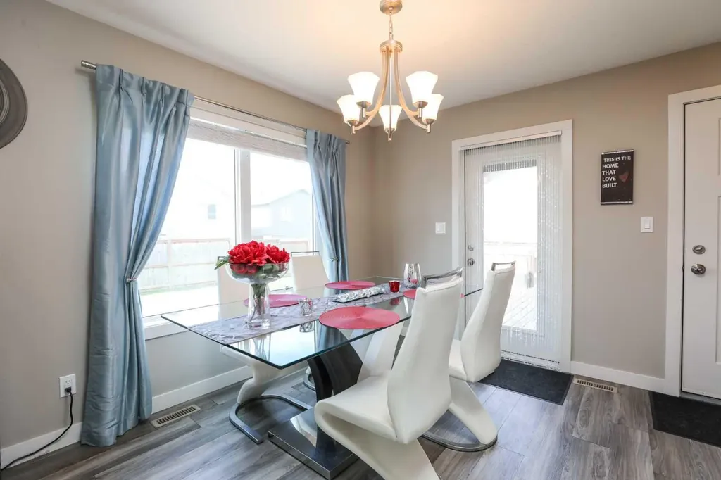 408 11b Street Nobleford AB T0L1S0
