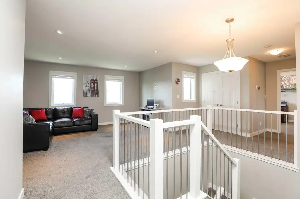 408 11b Street Nobleford AB T0L1S0