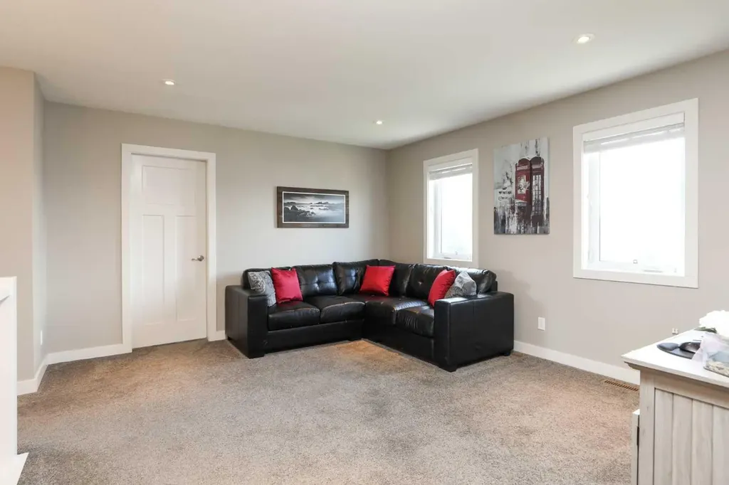 408 11b Street Nobleford AB T0L1S0