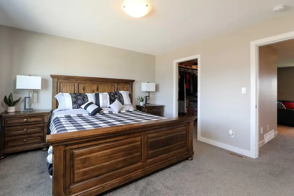 408 11b Street Nobleford AB T0L1S0