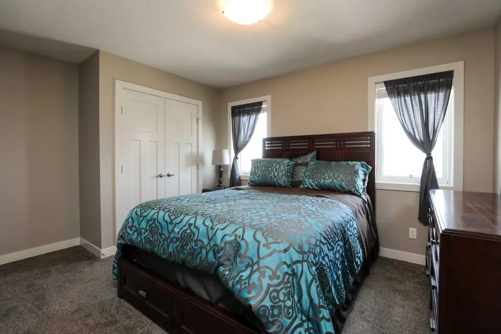 408 11b Street Nobleford AB T0L1S0