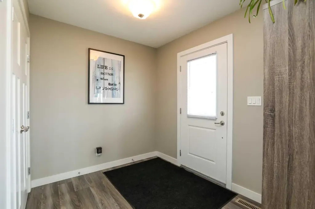 408 11b Street Nobleford AB T0L1S0