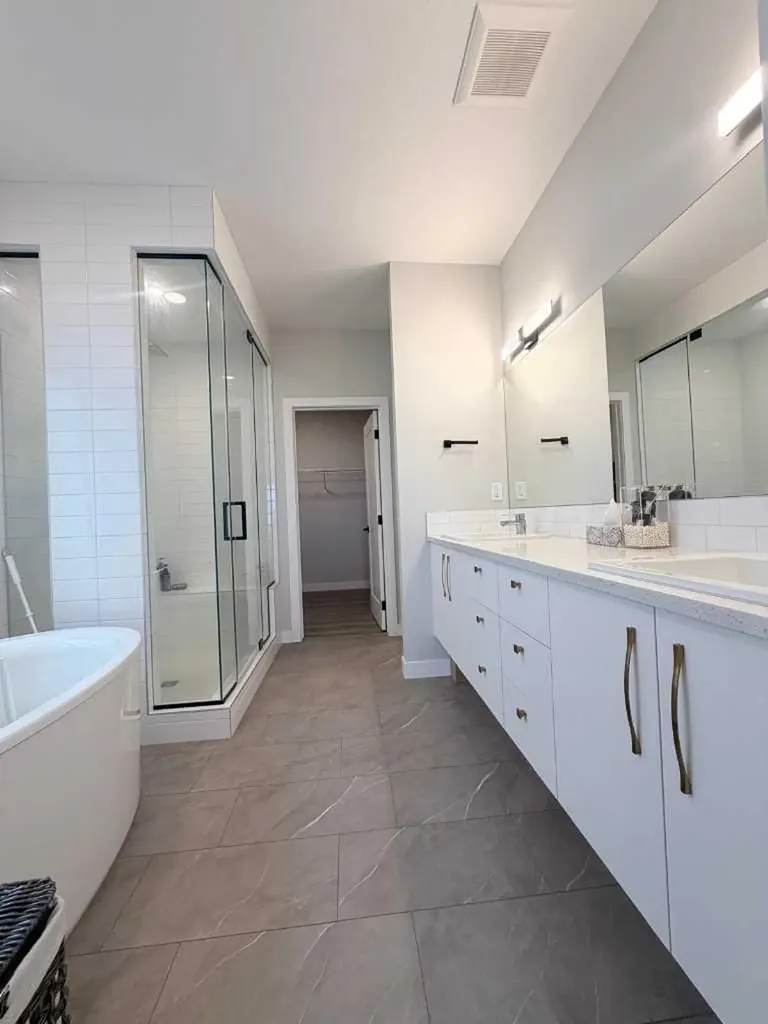 300 Carringvue Place NW Calgary AB T3P2A5