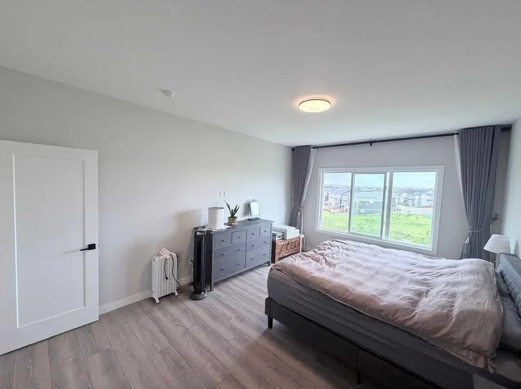 300 Carringvue Place NW Calgary AB T3P2A5