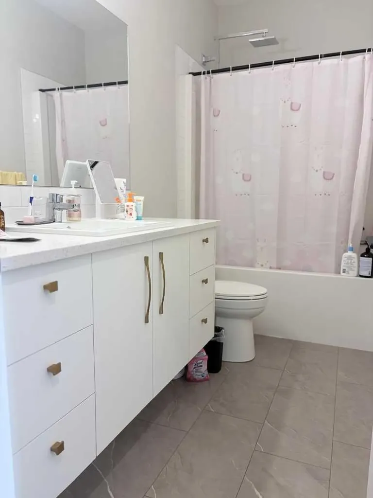 300 Carringvue Place NW Calgary AB T3P2A5