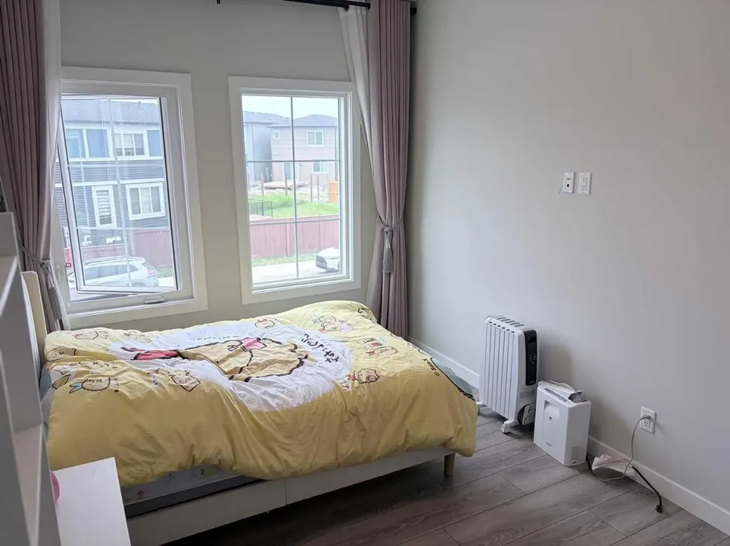 300 Carringvue Place NW Calgary AB T3P2A5