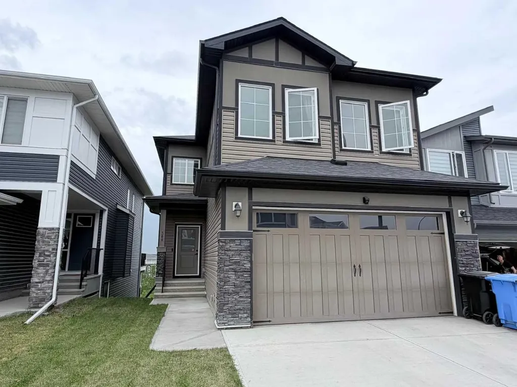 300 Carringvue Place NW Calgary AB T3P2A5