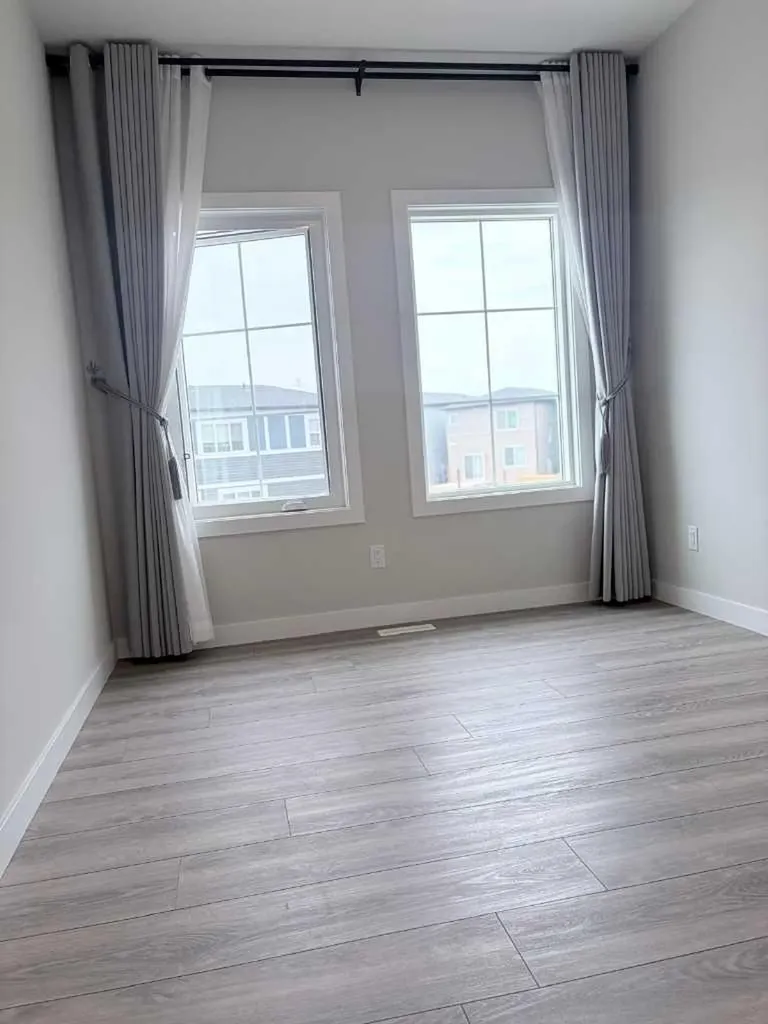 300 Carringvue Place NW Calgary AB T3P2A5