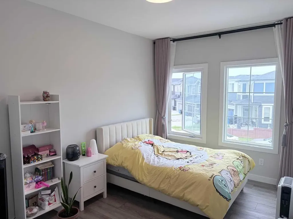 300 Carringvue Place NW Calgary AB T3P2A5
