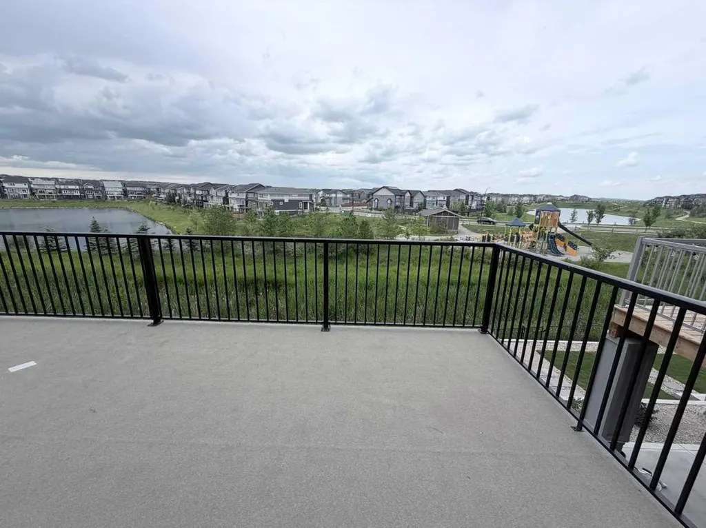 300 Carringvue Place NW Calgary AB T3P2A5