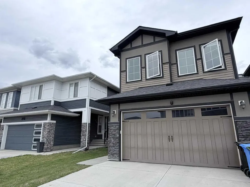 300 Carringvue Place NW Calgary AB T3P2A5