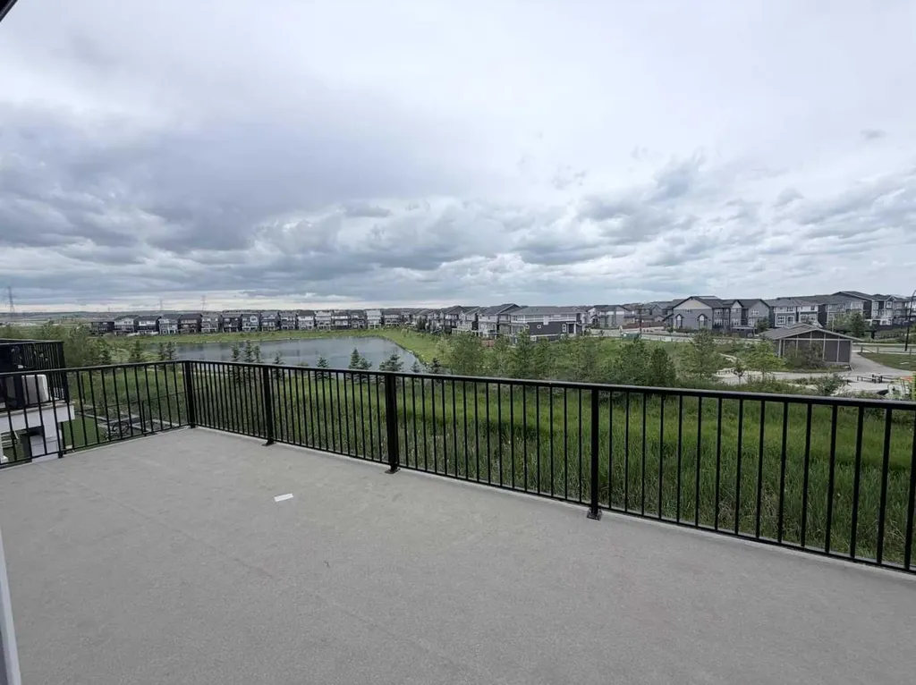 300 Carringvue Place NW Calgary AB T3P2A5