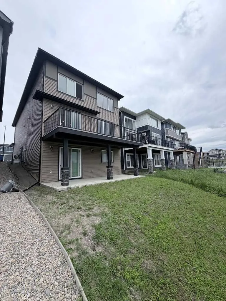 300 Carringvue Place NW Calgary AB T3P2A5