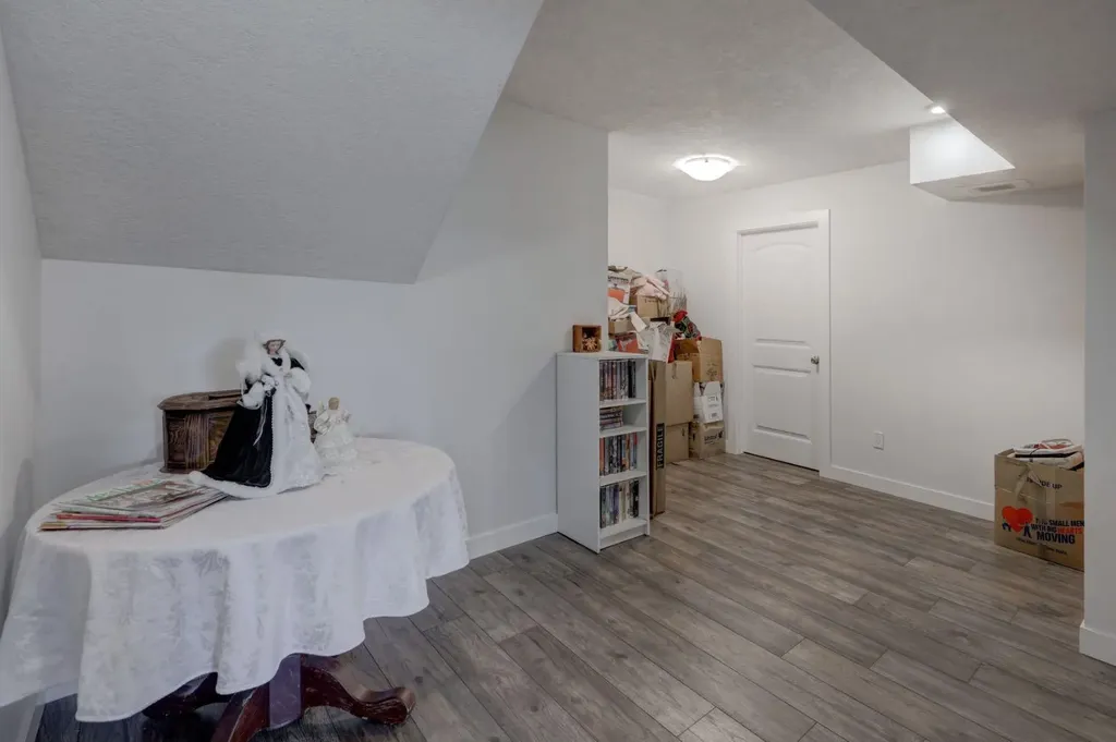83 Valarosa Drive Didsbury AB T0H 0W0