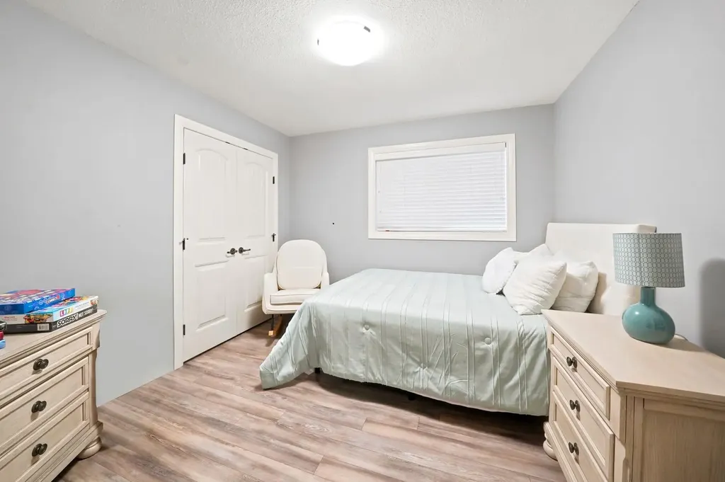 262 Viscount Drive Red Deer AB T4R 0M7
