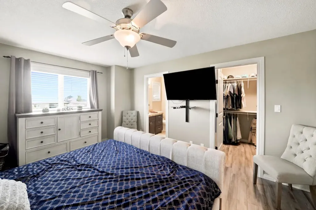 262 Viscount Drive Red Deer AB T4R 0M7