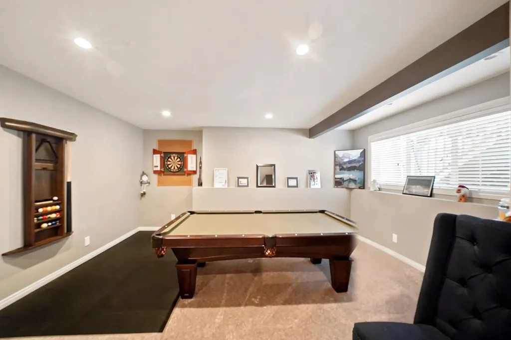 262 Viscount Drive Red Deer AB T4R 0M7